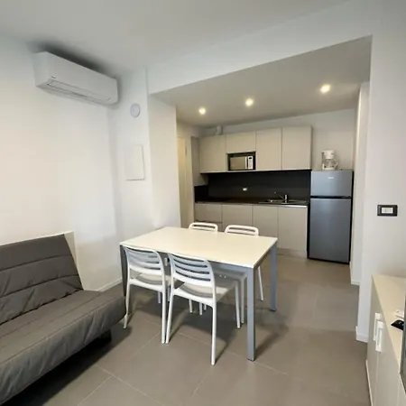 Pool Flat 400m From *