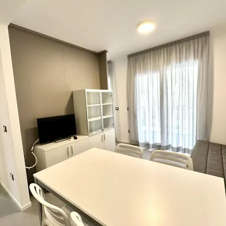 Pool Flat 400m From * Bibione