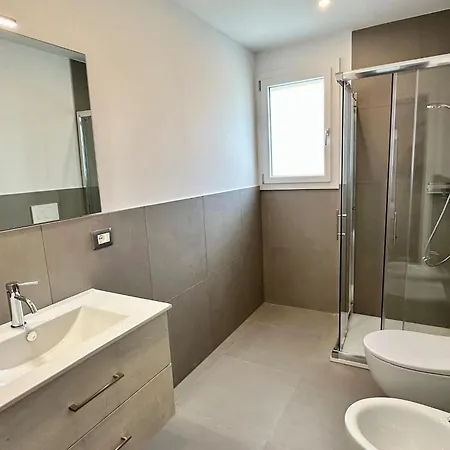 Pool Flat 400m From Apartman Bibione