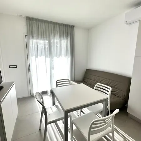 Apartment Pool Flat 400m From Bibione